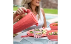 Koziol Club Pitcher Superglas Kanne Mit Deckel 1,5 Liter Nature Coral -Camping Serien Geschäft 692201 4744868 1